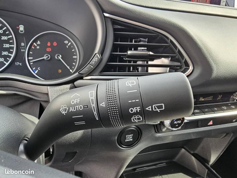 Mazda CX-30 2.5 e-SKYACTIV-G M-Hybrid 140ch Centre-Line 2025 (image 15)