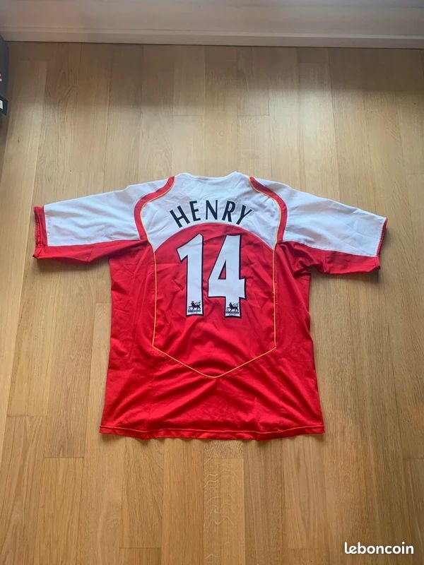 Arsenal Home Maillot de foot 2005 - 2006. Sponsored by O2