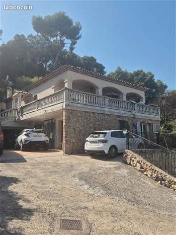 Maison 9 pièces 247 m² · à Vallauris · 247 m² · 1 796 000 €