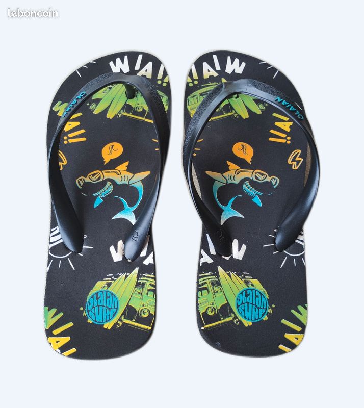 Tongs Olaian garçon ou fille taille 33/34 Chaussures