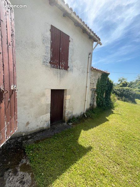 Maison 4 pièces 77 m² · à Villebois-Lavalette · 77 m² · 75 684 €