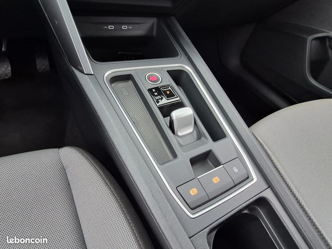 Seat leon 2.0 diesel 150 boite automatique camera de recul + radar av/arr + carplay + full led (image 15)