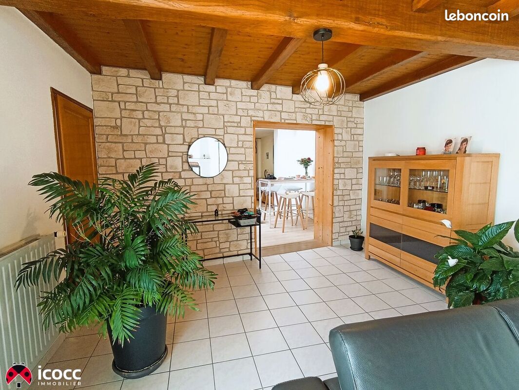 Maison 7 pièces 157 m² · à Nieul-le-Dolent · 157 m² · 259 000 €