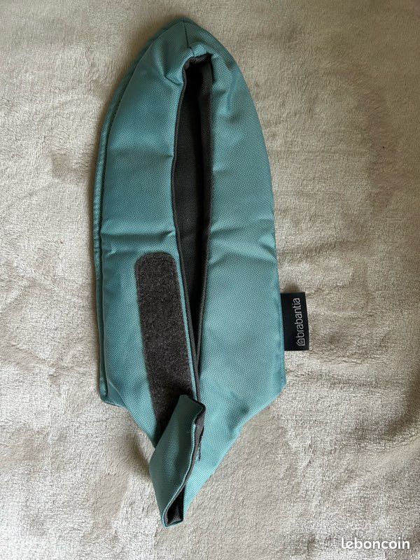 Brabantia Filet De Repassage Tapis Résistant à La Chaleur - Silicone Flexible Calm Green - Repose-Fer Pratique