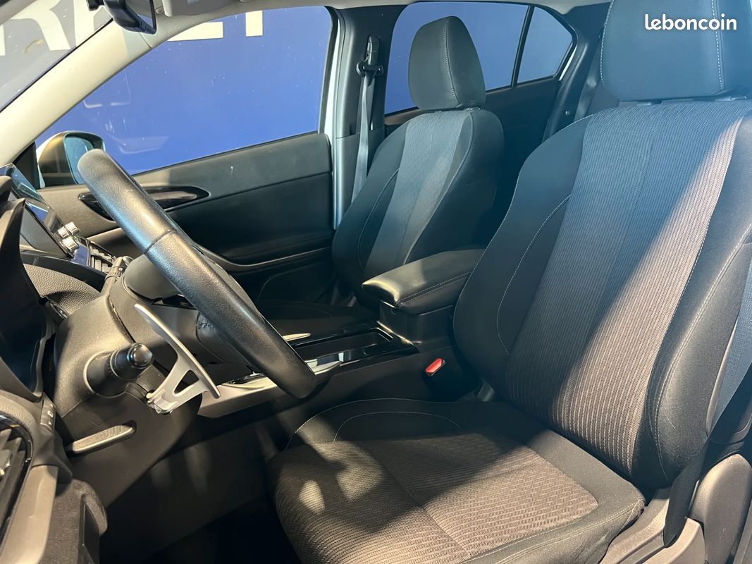 MITSUBISHI ECLIPSE CROSS PHEV 188 INSTYLE 4WD – 2021 – AUTO – 102 000 km – CARPLAY – SIEGES CHAUFFANTS – SUIVI COMPLET (image 8)