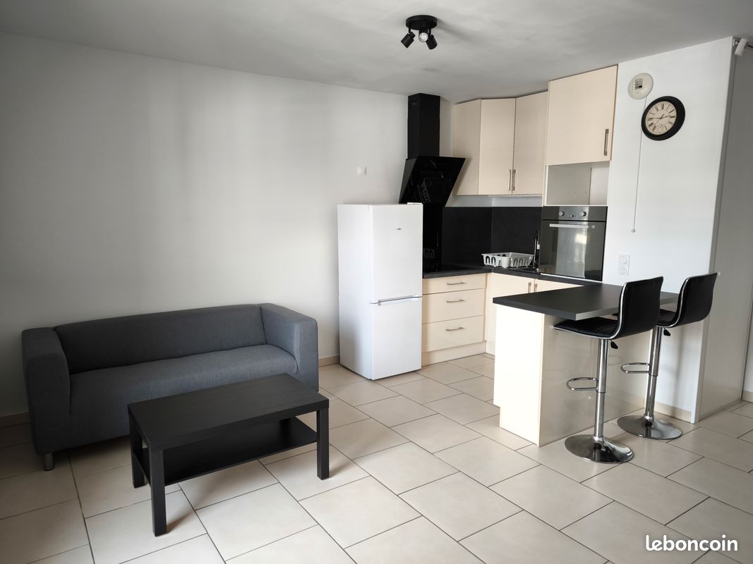 Appartement 2 pièces 38 m² · à Corbeil-Essonnes · 38 m² · 850 €/mois