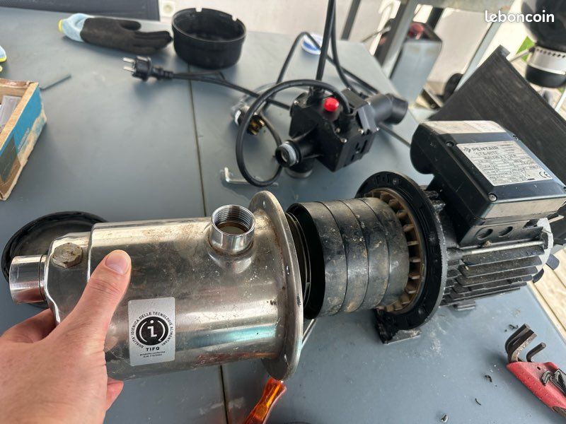 Pompe arrosage de surface (image 2)