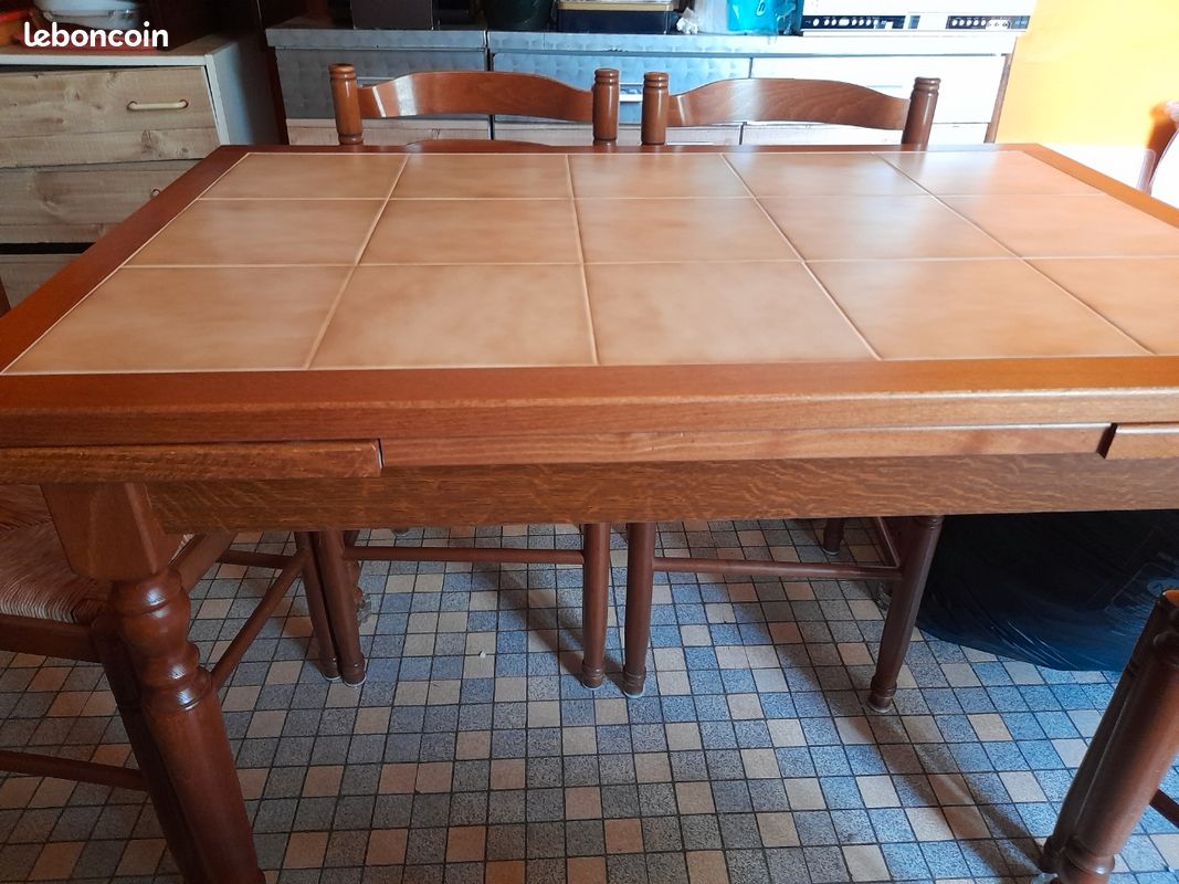 Table de salle et 6 chaises (image 1)