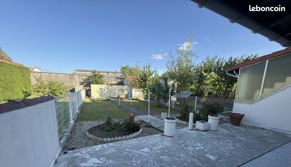 Maison 5 pièces 106 m² · à Bordeaux · 106 m² · 1 750 €/mois