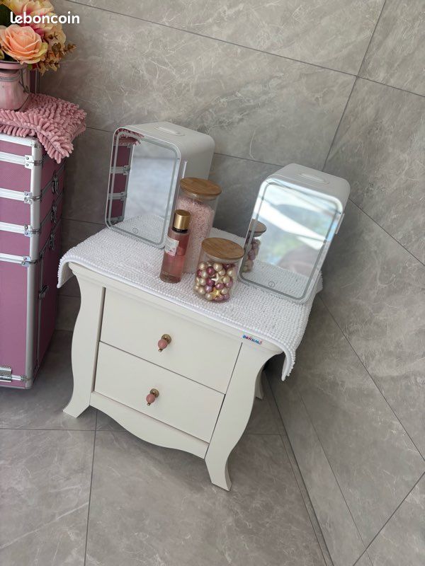 Table de chevet (image 2)