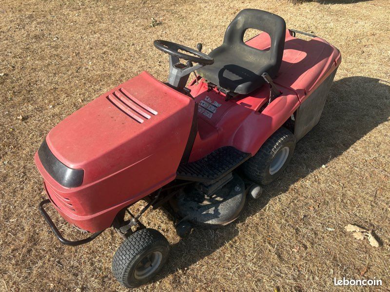 Tracteur tondeuse Honda 17ch 102cm (image 1)