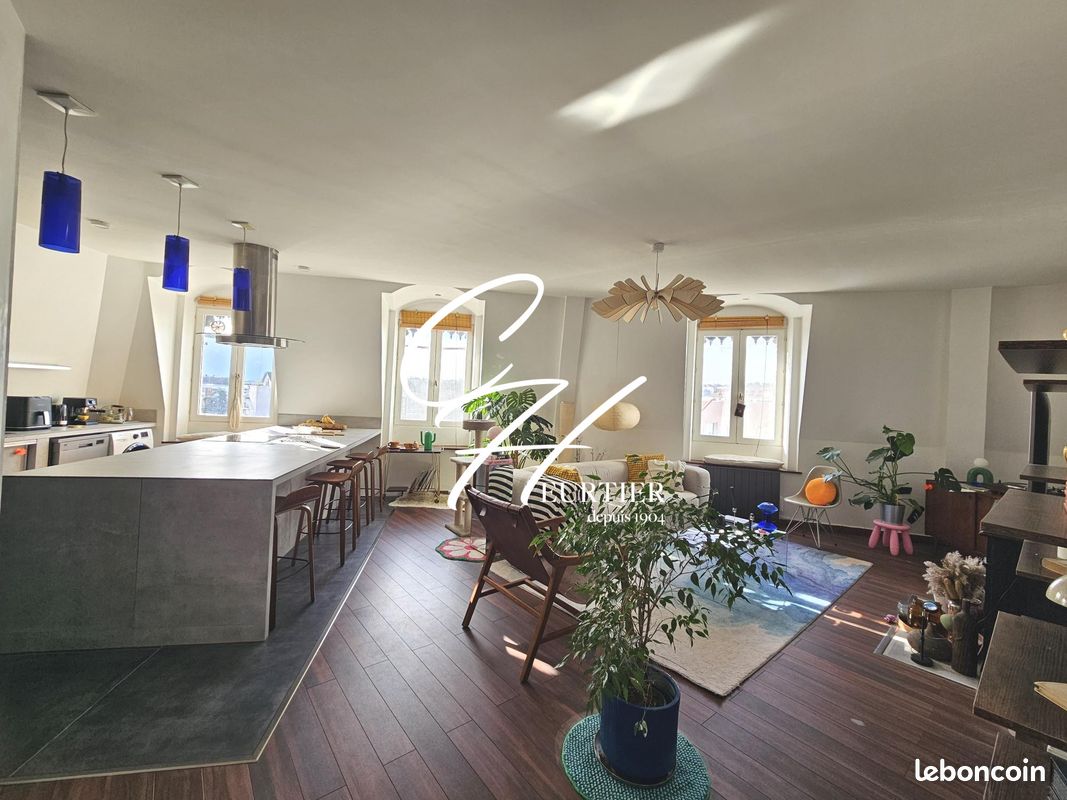 Appartement 3 pièces 78 m² · à Voiron · 78 m² · 200 000 €