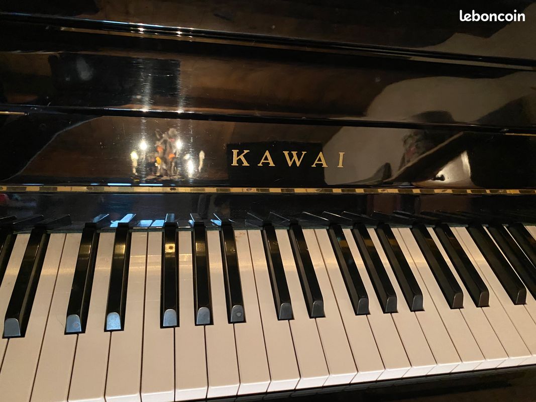 Piano Kawai (image 2)
