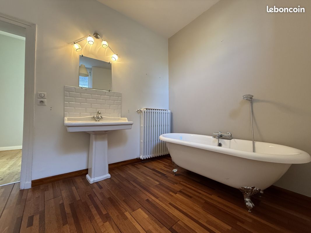 Maison a louer saumur - 10 pièce(s) - 500 m2 - Surfyn