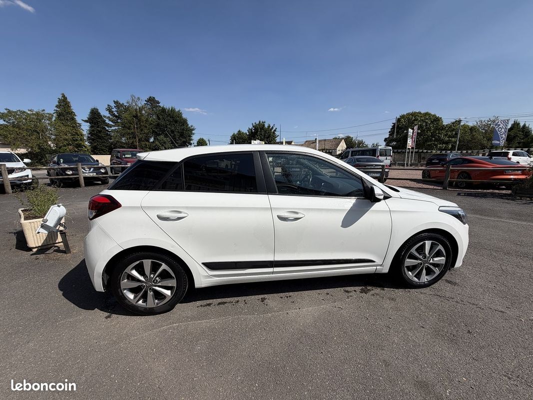 Hyundai I20 1.0 T-GDI 100 GO NAVI (image 9)