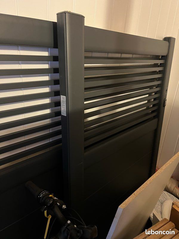 Portail aluminium 3 m + portillon 1 m + accessoires (image 3)