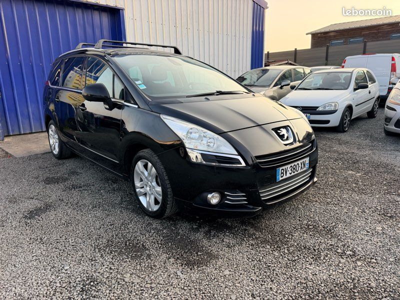 Peugeot 5008 1.6 HDI 112 CH (image 1)