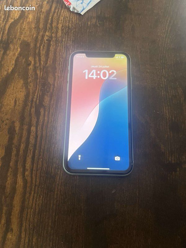 IPhone 11 (image 3)