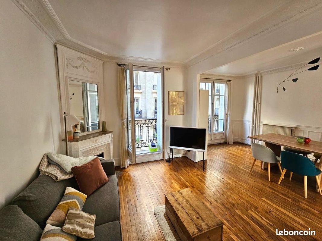 Appartement 3 pièces 45 m² · à Paris · 45 m² · 2 300 €/mois
