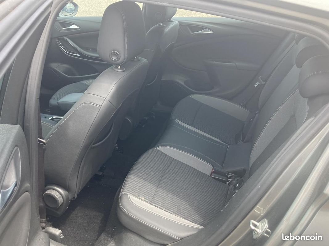 OPEL ASTRA 1.5 d 122 elegance (image 26)