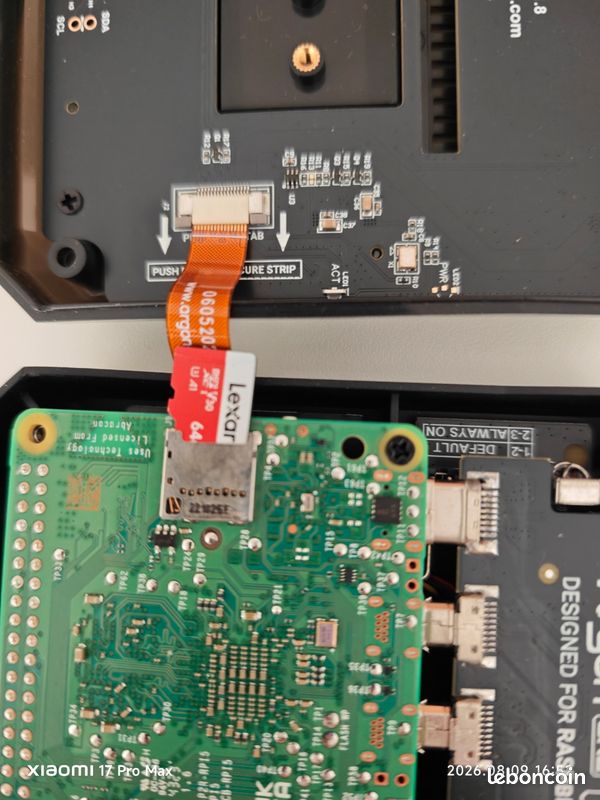 Kit Raspberry Pi 5 (8Go) - Boîtier Argon One V3 + 4 manettes (image 3)