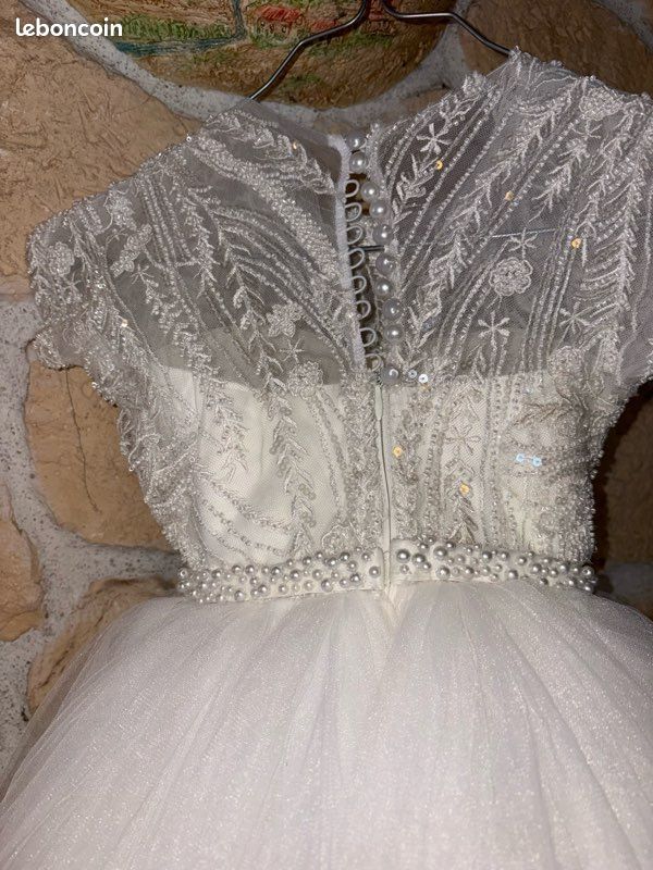 Robée de mariée (image 2)