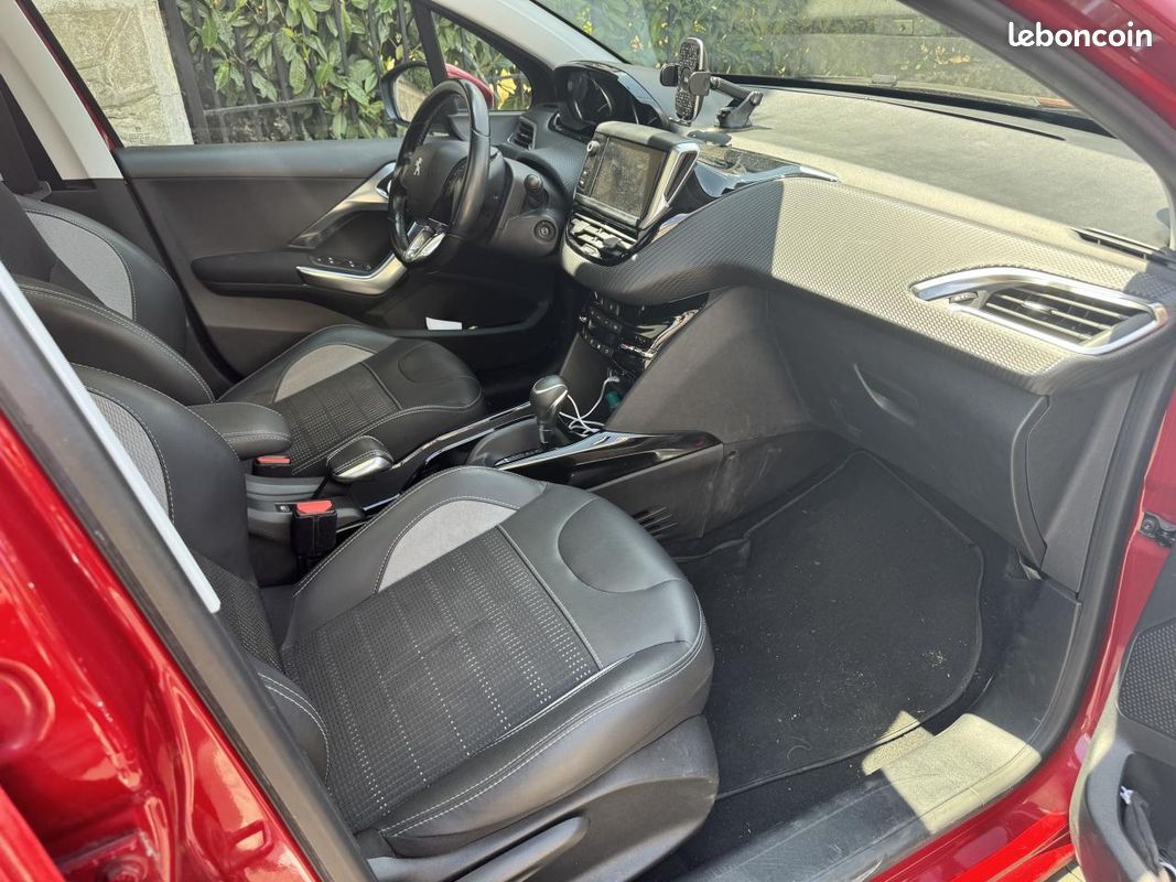 PEUGEOT 2008 1.2 THP Puretech 12V EAT6 S&S 110 cv Boîte auto - Distribution changée (image 10)