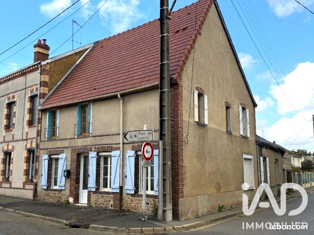 Maison 6 pièces 114 m² · à Brou · 114 m² · 76 500 €