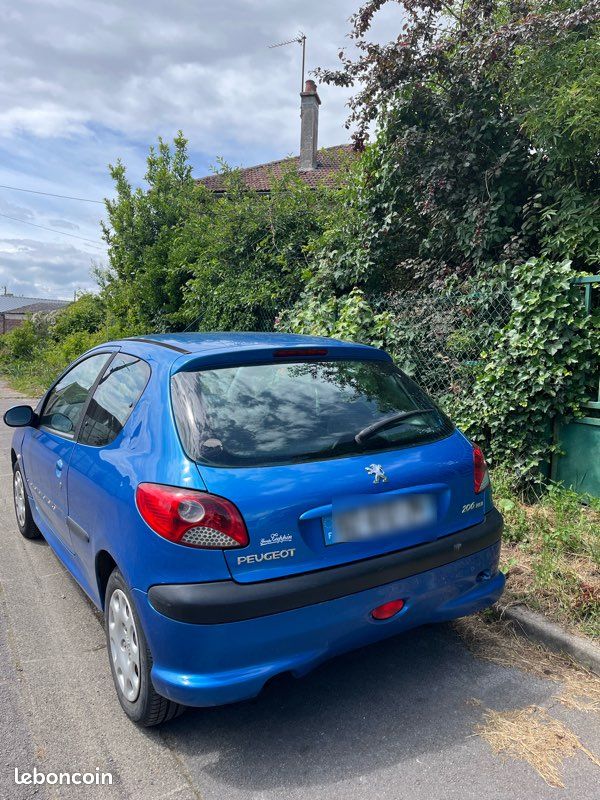 Peugeot 206 (image 2)