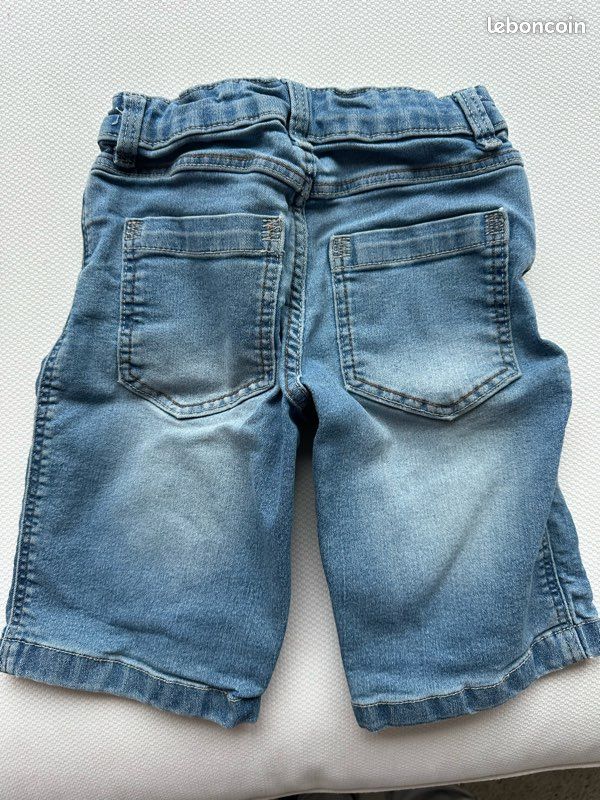 Bermuda garçon marine 6-7 ans TEX à Prix
