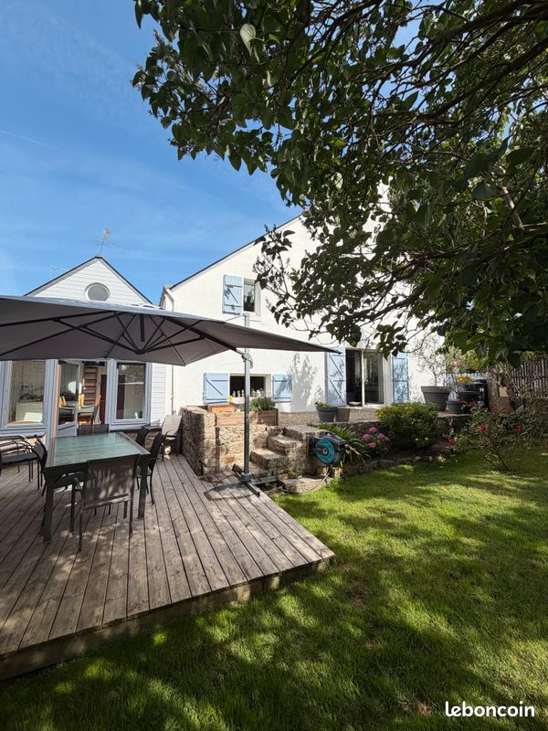 Maison 7 pièces 161 m² · à Crach · 161 m² · 549 000 €