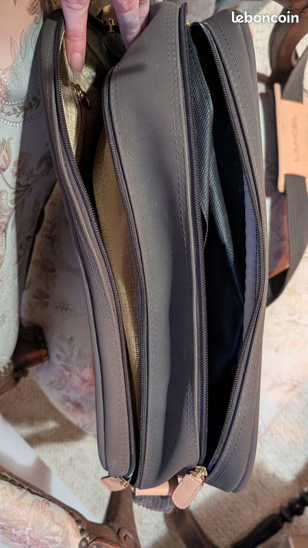 Sac besace Lancel en toile imperméable (image 3)