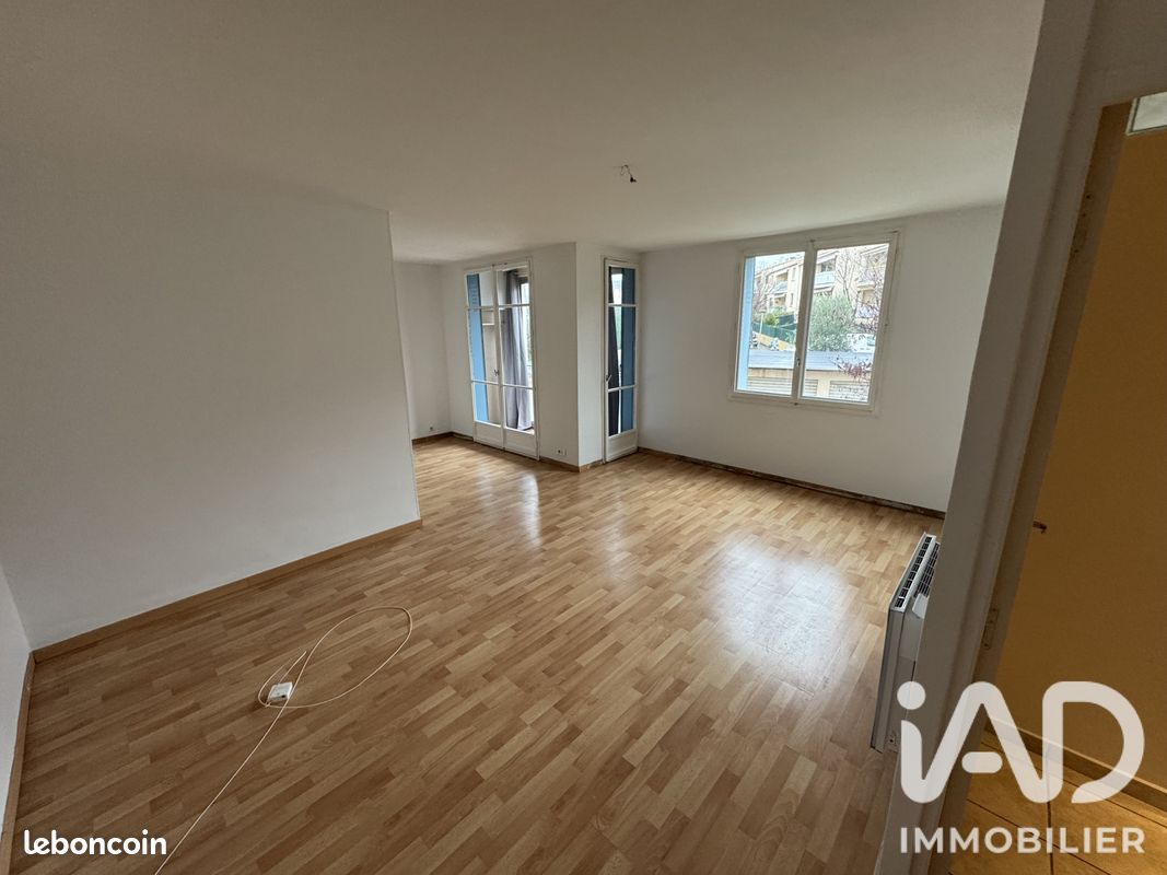 Appartement 4 pièces 67 m² · à Manosque · 67 m² · 120 000 €
