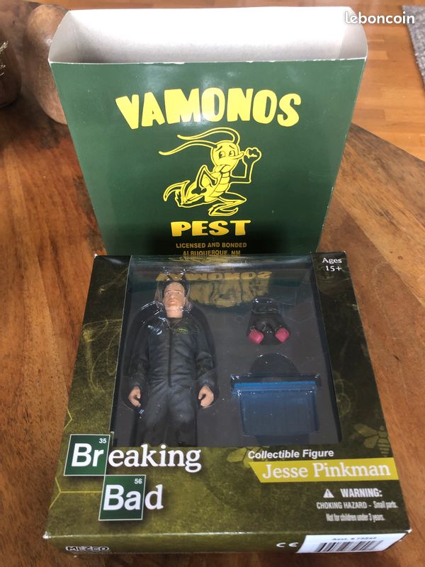 FIGURINE ARTICULÉE BREAKING Bad Jesse Pinkman White Hazmat Suit Mezco