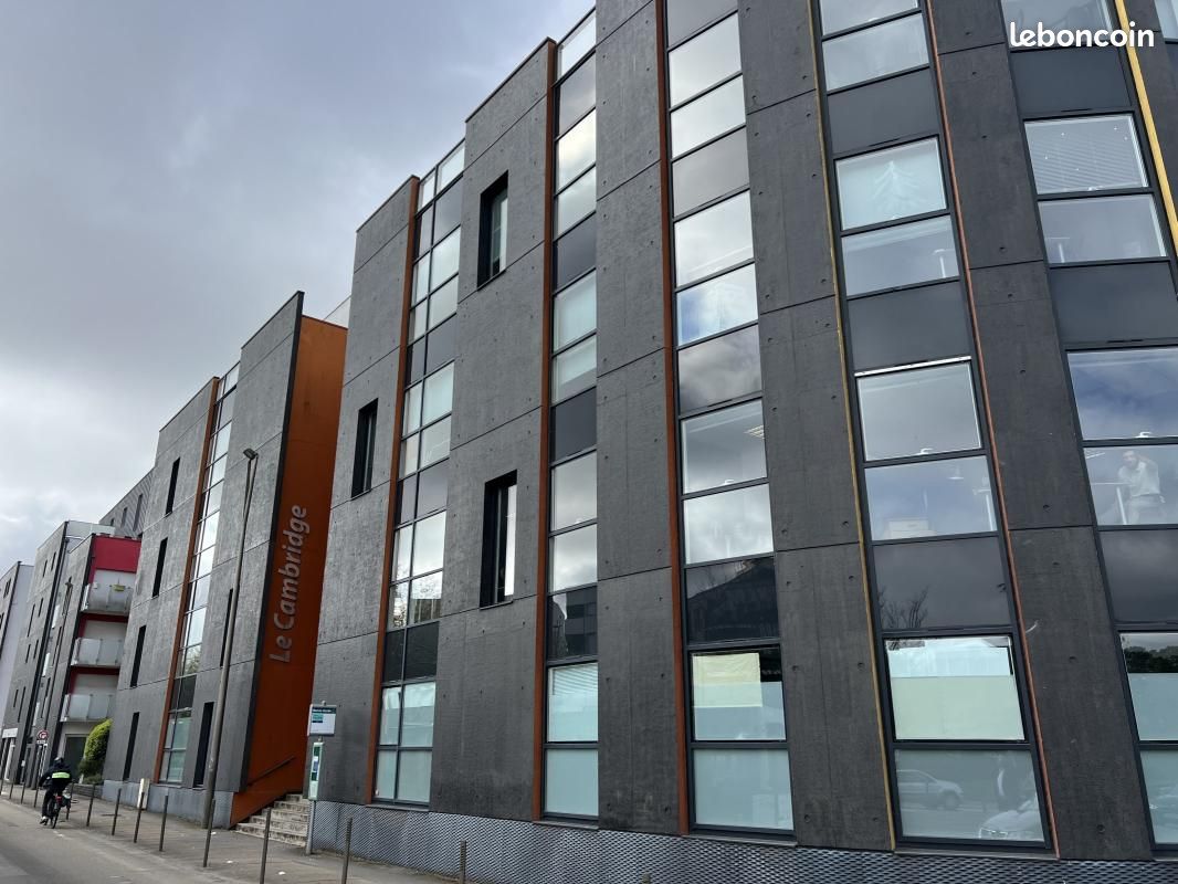 Bureaux 350 m² (image 1)