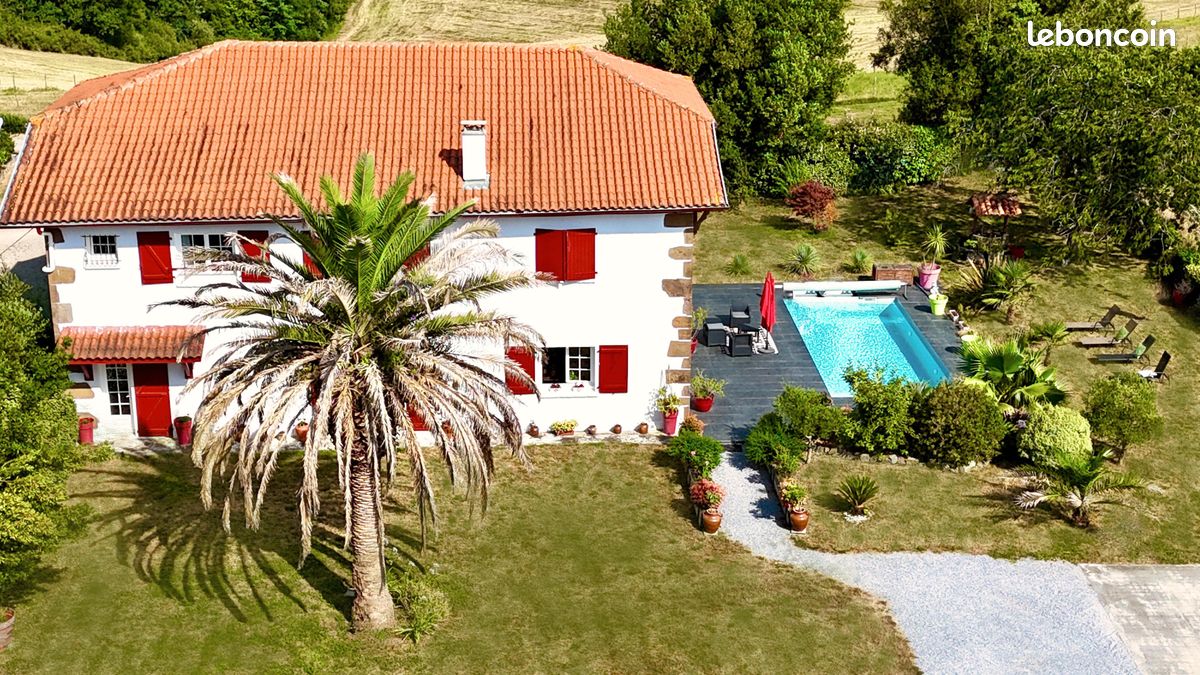 Maison 6 pièces 206 m² · à Saint-Palais · 206 m² · 448 000 €