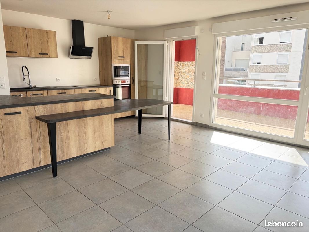 Appartement 5 pièces 108 m² · à Lyon · 108 m² · 1 480 €/mois