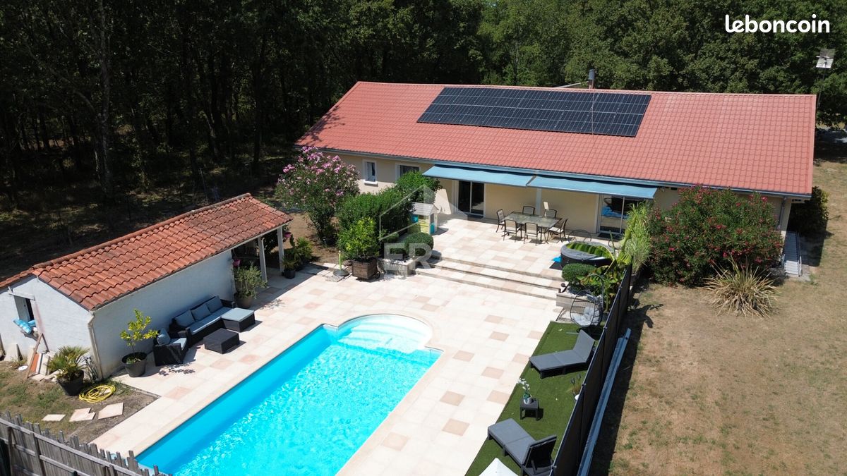 Maison 7 pièces 210 m² · à Saint-Girons-d'Aiguevives · 210 m² · 381 000 €