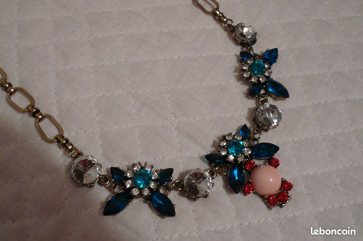 Collier strass bleus (image 2)