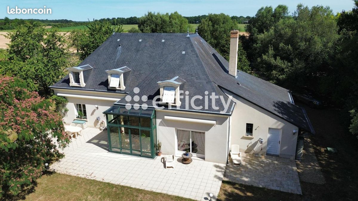 Maison 8 pièces 300 m² · à Fondettes · 300 m² · 715 000 €