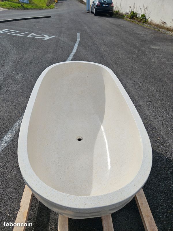 ❤️ Baignoire en pierre pleine – Un objet architectural pour salle de bain contemporaine (dispo en stock) (image 5)