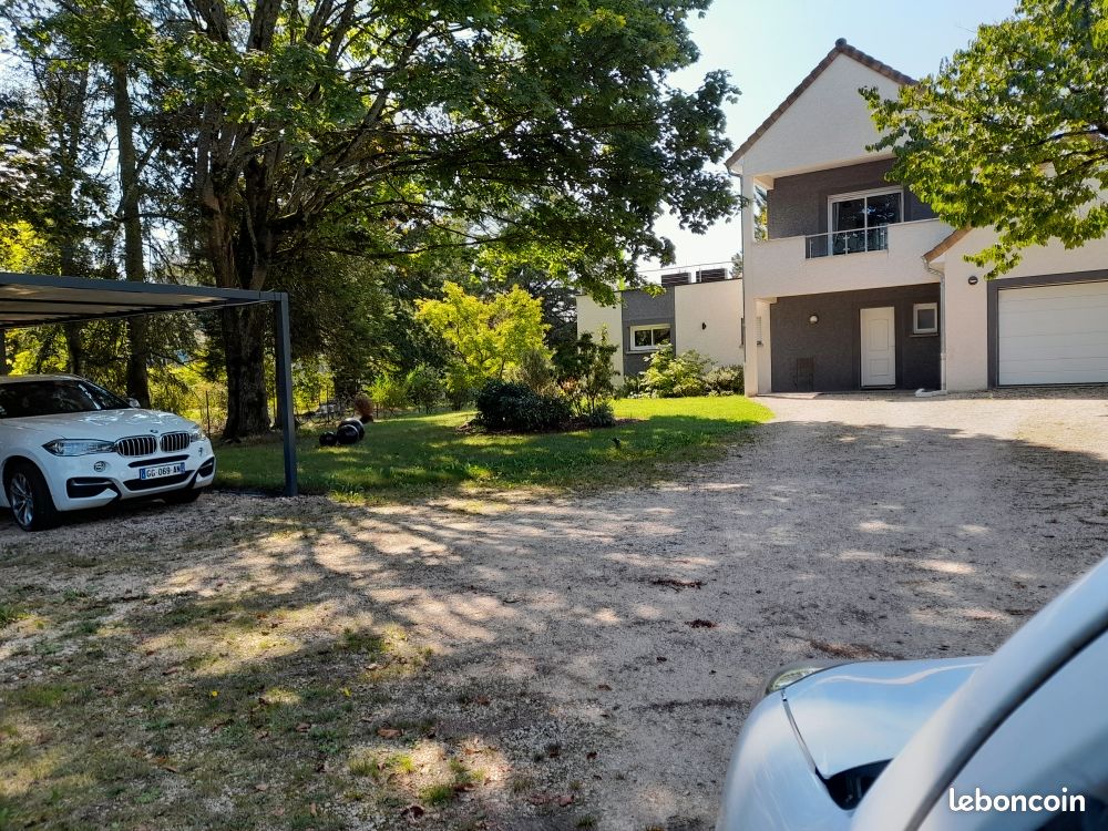 Maison 5 pièces 149 m² · à Ouroux-sur-Saône · 149 m² · 365 000 €