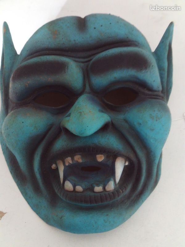 Mask Halloween (9) diable bleu. Contact par Tel demandé (image 5)