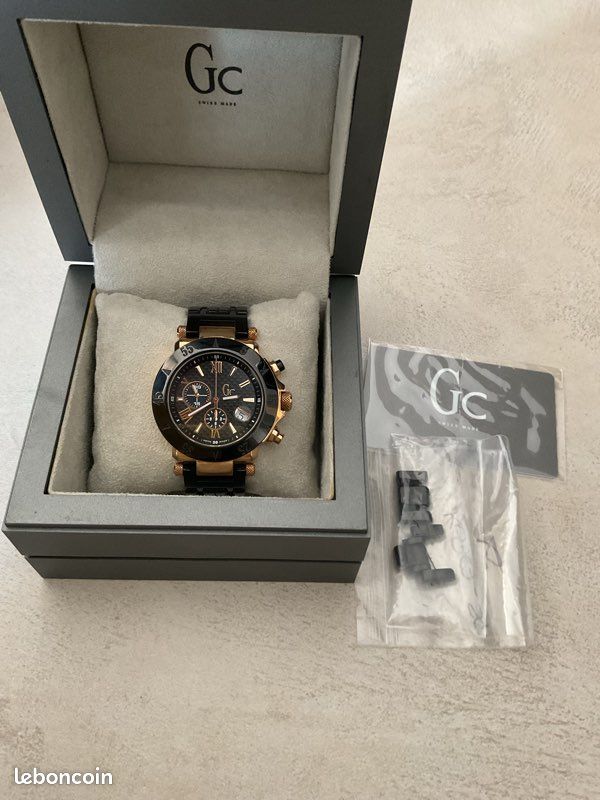 Montre GUESS Collection GC Céramique - Noir - Cadran Chronographe - Pour Femme - Occasion Bon état