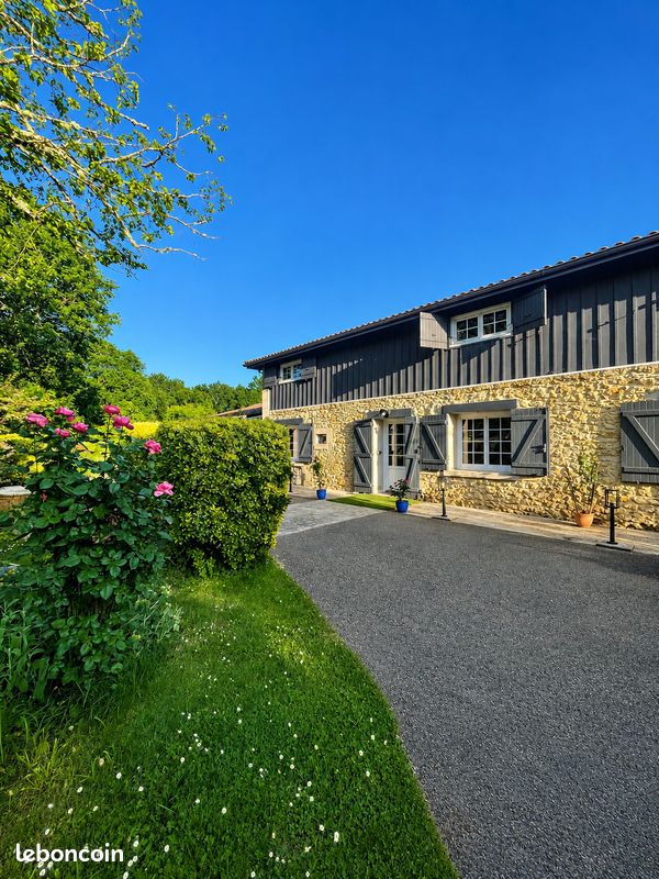Maison 5 pièces 200 m² · à Guillos · 200 m² · 436 000 €