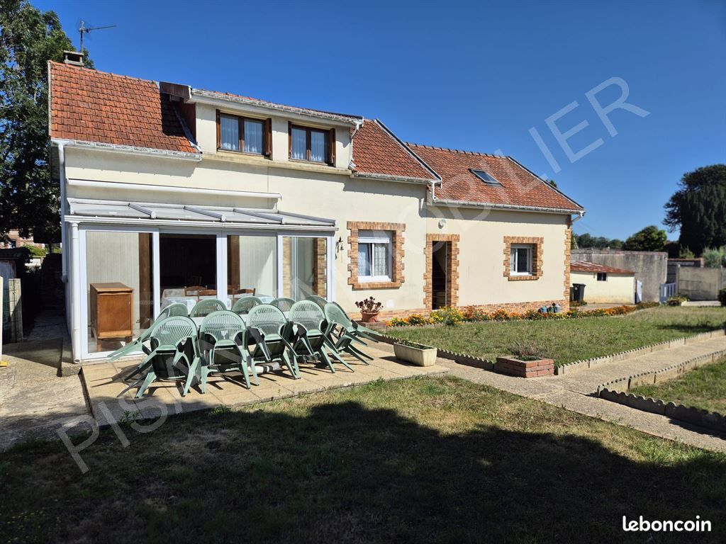 Maison 6 pièces 130 m² · à Angerville-l'Orcher · 130 m² · 225 000 €