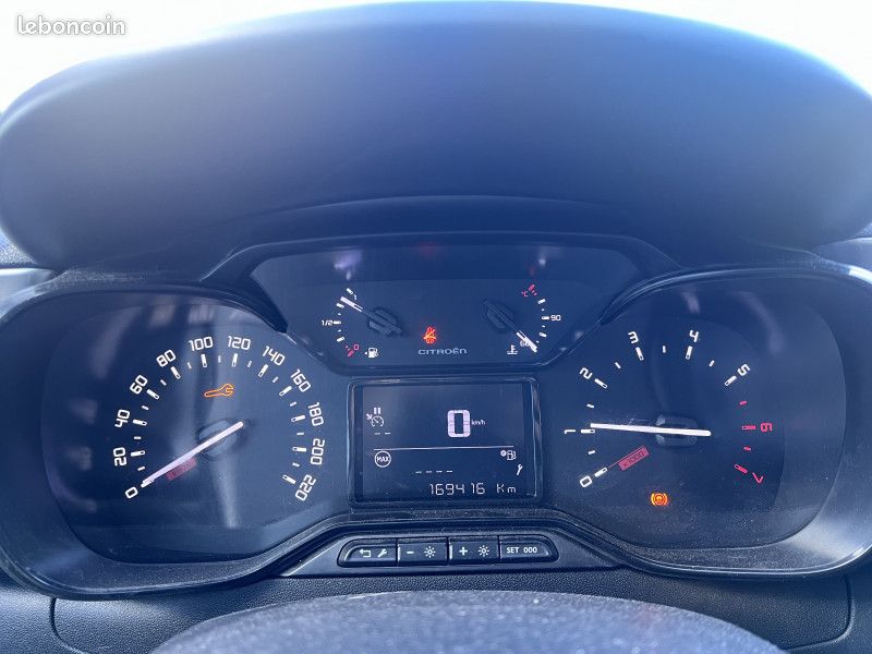 Citroen C3 STE 1.2 PURETECH 82CH S&S FEEL NAV E6.D (image 15)