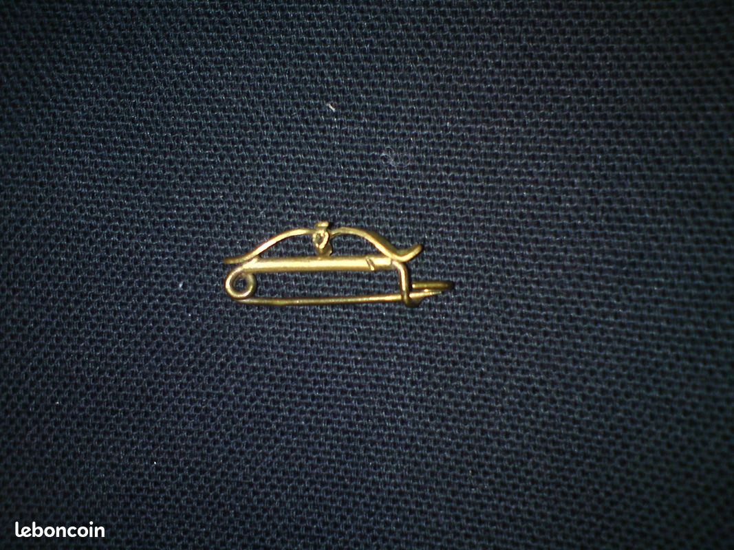 Broche ancienne 2 petites feuilles allongées: peut servir d'attache pour un col jabot (image 3)