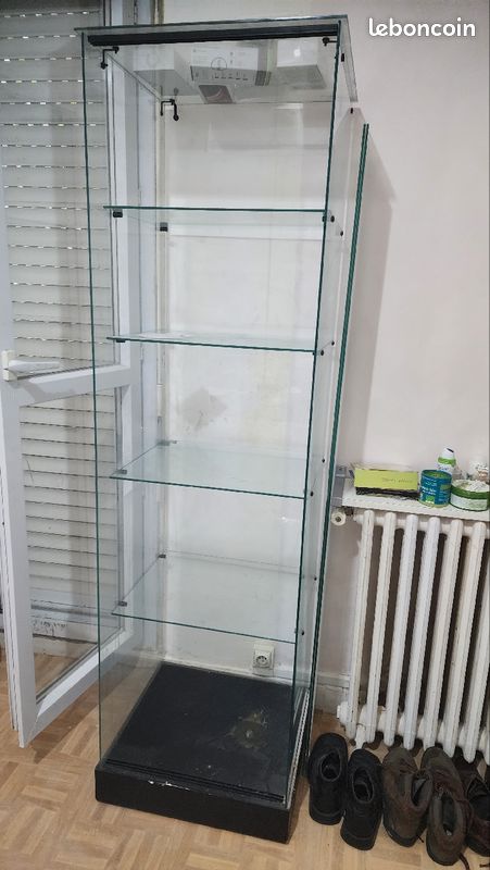 Vitrine (image 3)