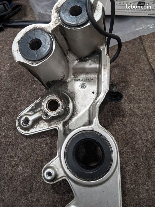 Commodo droit - DUCATI HYPERMOTARD 1100 (LDC18N406150) - GPA-924341289